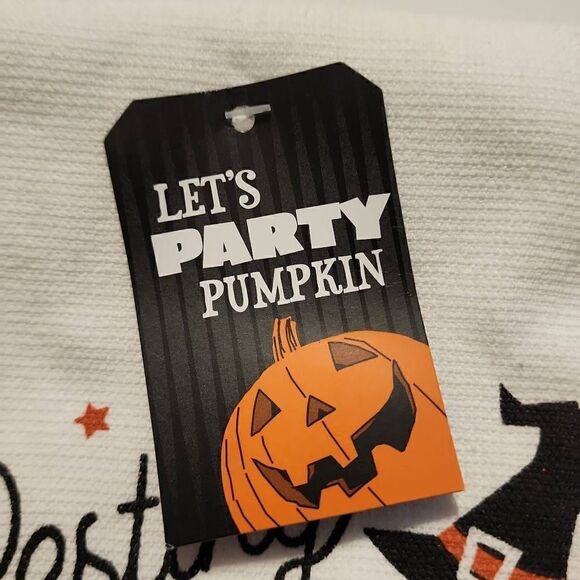 Let's Party Pumpkin 2 Pack Kitchen Towel Set Halloween NWT - Picture 4 of 6